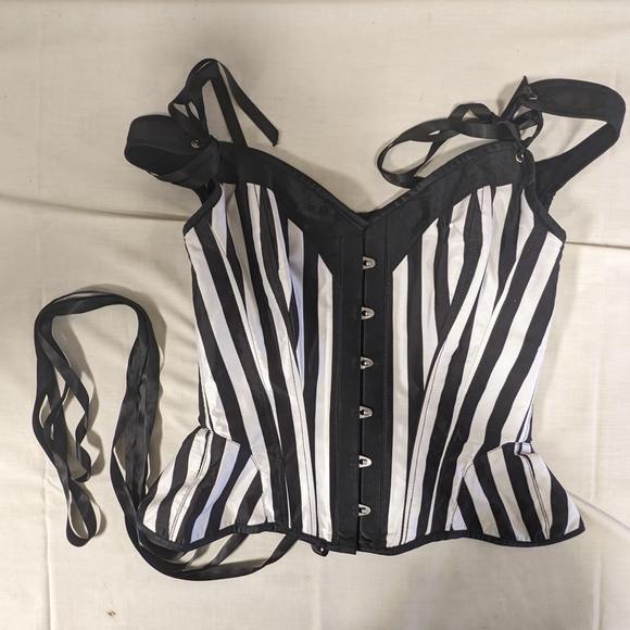 Top Drawer by Daisy Corsets-Black & White Striped Steel Bond Corset Size Medium - Picture 12 of 17